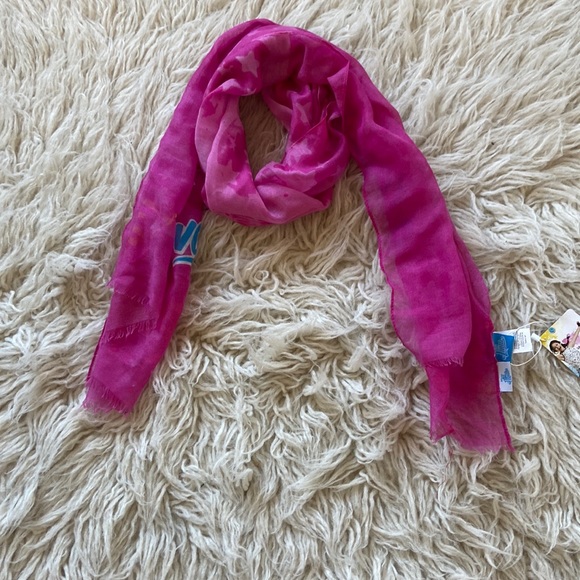 Disney pink scarf - Picture 3 of 8